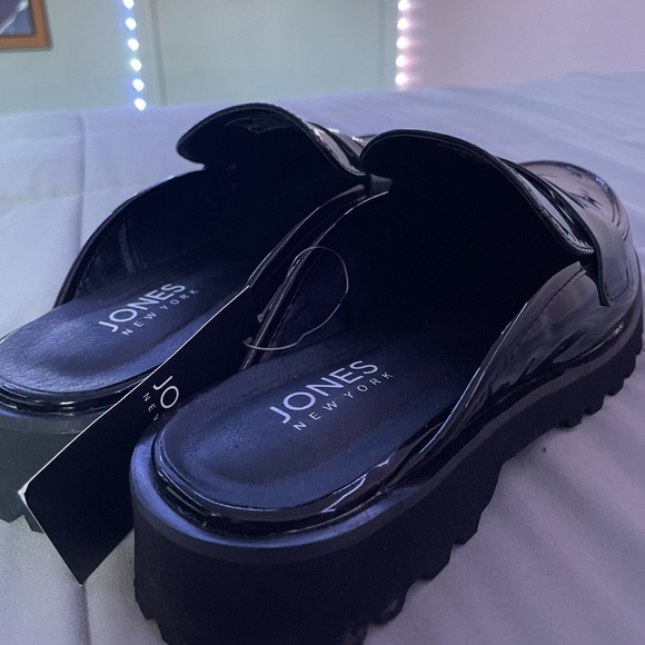 NWT JONES NEW YORK Prizely Mule Flat Loafers Size 8 (W) Black - Picture 3 of 11